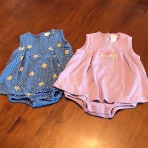 Carter’s baby 12-18 months 100% cotton dress onesies like new condition!!!